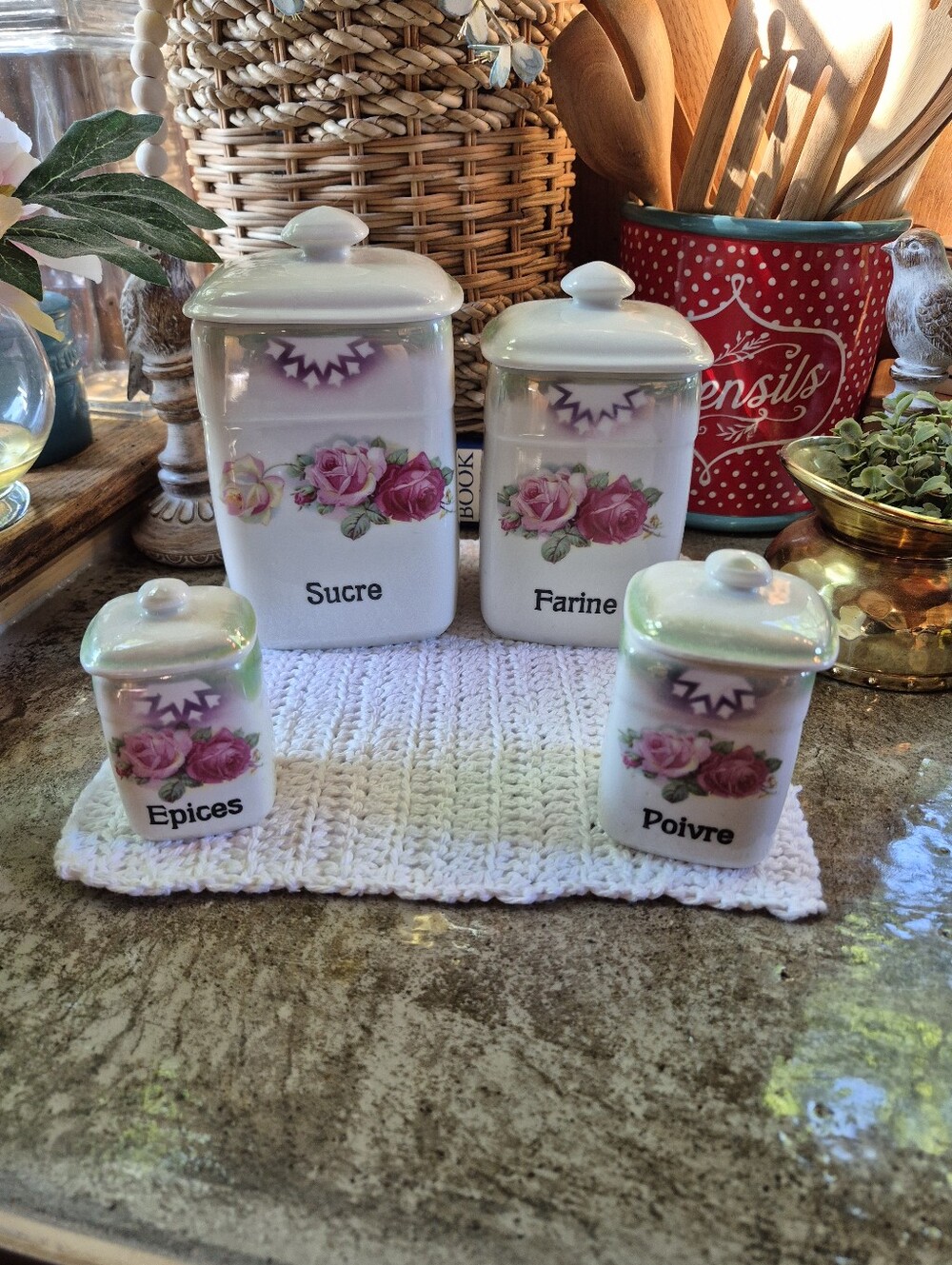 4pc Vtg French Ceramic Pink Rose French Sucre, Farine, Épices, Poivre Canisters - Picture 2 of 12